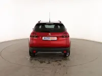 Usado Peugeot 2008 GT-line 100 CV (73 kW) 2016 Rojo SUV