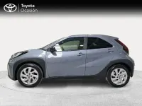 Begagnad Toyota Aygo X Play 72 HK (52 kW) 2024 Grå SUV