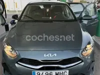 Usado Kia Ceed 100 CV (73 kW) 2023 Gris / plata Utilitario