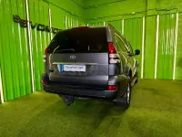 Usado Toyota Land Cruiser 173 CV (127 kW) 2007 Gris / plata SUV