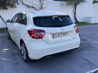 Usado Mercedes A180 Urban 109 CV (80 kW) 2014 Blanco Berlina