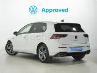 Usado VW Golf VIII R-line 131 CV (96 kW) 2022 Blanco Berlina