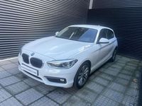 Usado BMW 118 Advantage 150 CV (110 kW) 2015 Blanco Utilitario