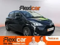 Usado Toyota Yaris Active 69 CV (50 kW) 2020 Negro