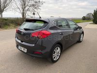 Usado Kia Ceed GT 90 CV (66 kW) 2013 Gris / plata Berlina