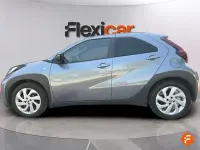 Usado Toyota Aygo 72 CV (52 kW) 2024 Gris