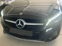 Usado Mercedes A180 122 CV (89 kW) 2018 Negro Berlina