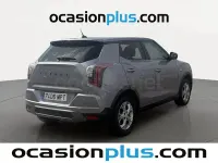Usado SsangYong Tivoli 135 CV (99 kW) 2024 Gris / plata SUV
