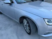Usado Audi A4 150 CV (110 kW) 2018 Gris / plata Berlina
