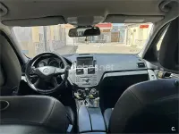 Usado Mercedes E200 136 CV (100 kW) 2011 Negro Berlina