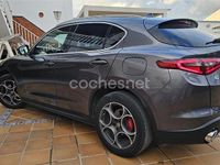 Usado Alfa Romeo Stelvio Super 210 CV (154 kW) 2017 Gris / plata SUV