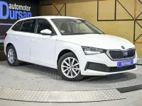 Usado Skoda Scala Active 90 CV (66 kW) 2022 Blanco Utilitario