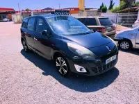 Usado Renault Grand Scénic 131 CV (96 kW) 2011 Negro Monovolumen
