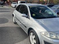 Usado Renault Mégane II Dynamique 115 CV (84 kW) 2005 Gris / plata Berlina