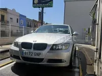 Usado BMW 318 143 CV (105 kW) 2009 Gris / plata Berlina