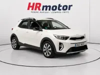 Usado Kia Stonic 100 CV (73 kW) 2023 Negro SUV