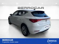 Usado Seat Leon Style 116 CV (85 kW) 2025 Blanco Utilitario