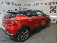 Usado Renault Captur Techno 143 CV (105 kW) 2022 Rojo SUV