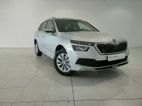 Usado Skoda Kamiq Selection 115 CV (84 kW) 2025 Gris / plata SUV