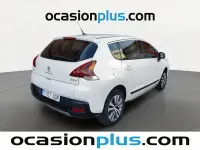 Usado Peugeot 3008 Style 120 CV (88 kW) 2015 Blanco Familiar
