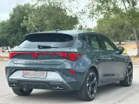 Usado Cupra Leon 150 CV (110 kW) 2024 Gris / plata Berlina