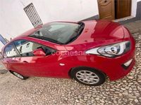 Usado Hyundai i30 90 CV (66 kW) 2014 Rojo Berlina