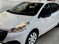 Usado Peugeot 208 68 CV (50 kW) 2015 Blanco Utilitario