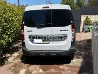 Usado Dacia Dokker Essentiel 102 CV (75 kW) 2019 Blanco Monovolumen