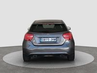 Usado Mercedes A200 Urban 136 CV (100 kW) 2015 Gris / plata Berlina