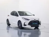 Usado Toyota Yaris Hybrid Sport 75 CV (55 kW) 2023 Blanco Berlina