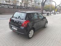 Usado Suzuki Swift GL 92 CV (67 kW) 2007 Negro Utilitario