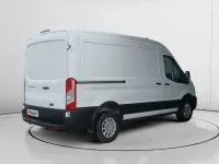 Usado Ford Transit Trend 130 CV (95 kW) 2022 Blanco Berlina