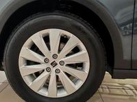 Usado Seat Arona Style 116 CV (85 kW) 2025 Gris magnetic + techo blanco SUV