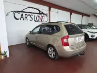 Usado Kia Carens 140 CV (102 kW) 2007 Beige Monovolumen