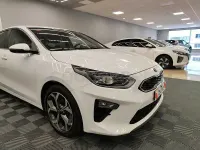 Usado Kia Ceed 136 CV (100 kW) 2021 Blanco Utilitario