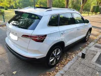 Usado Skoda Karoq Style 150 CV (110 kW) 2022 Blanco SUV
