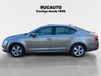 Usado Skoda Octavia Ambition 105 HP (77 kW) 2015 Bege Citadino
