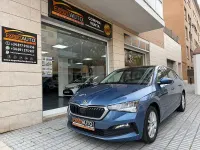 Usado Skoda Scala Active 115 CV (84 kW) 2019 Azul Utilitario