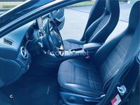 Usado Mercedes CLA220 Shooting Brake 177 CV (130 kW) 2015 Negro Familiar