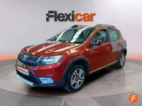 Usado Dacia Sandero 90 CV (66 kW) 2019 Rojo Berlina