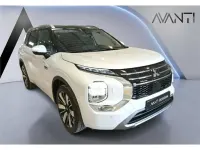 Usado Mitsubishi Outlander 306 CV (225 kW) 2025 Blanco SUV