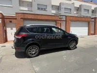 Usado Ford Kuga Titanium 140 CV (102 kW) 2013 Negro SUV