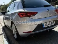 Usado Seat Leon FR 150 CV (110 kW) 2018 Gris / plata Berlina