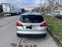 Usado Ford Focus Titanium 125 CV (91 kW) 2018 Gris / plata Familiar