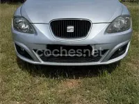 Usado Seat Leon Style 105 HP (77 kW) 2011 Cinzento Citadino