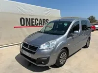 Usado Peugeot Partner Tepee Active 100 CV (73 kW) 2017 Gris / plata Monovolumen