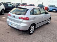 Usado Seat Ibiza 100 CV (73 kW) 2006 Gris / plata Utilitario