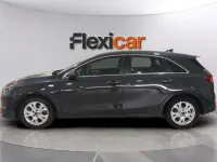 Usado Kia Ceed 136 CV (100 kW) 2023 Gris Utilitario