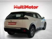 Usado Peugeot 2008 Active 101 CV (74 kW) 2021 Blanco SUV