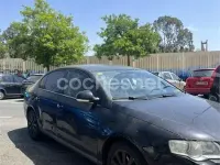 Usado VW Passat Trendline 140 CV (102 kW) 2006 Negro Berlina